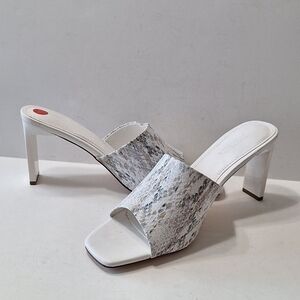 JustFab Faux White Gray Preppy Classic Academia Snakeskin Square Toe Heels Sz.12